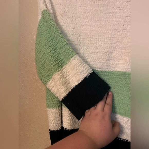 Vince Camuto Cloud Sweater Colorblock White, Green, & Navy XS - Picture 2 of 6